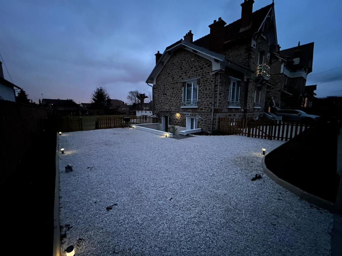 Calme Absolu, Terrasse Et Parking Entre Paris Et Disney Vaires-sur-Marne Esterno foto
